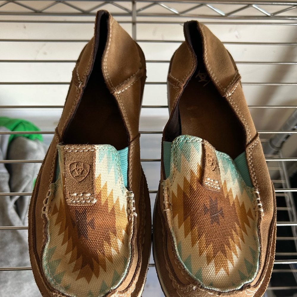 6.5 Ariat